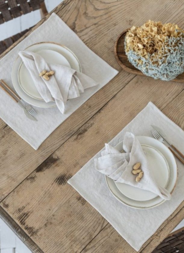 Beige linen placemats from SAUTHS