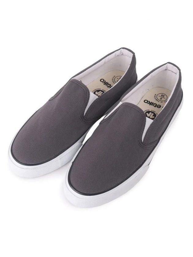 Sustainable men’s grey slip-on's