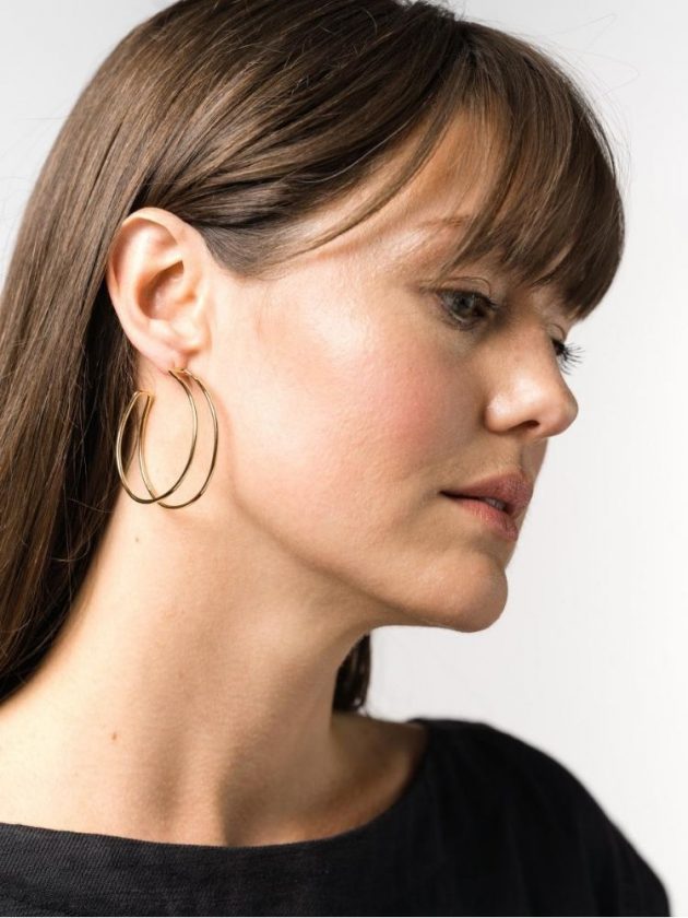 Minimalistic sustainable jewerly pieces from Laude The Label