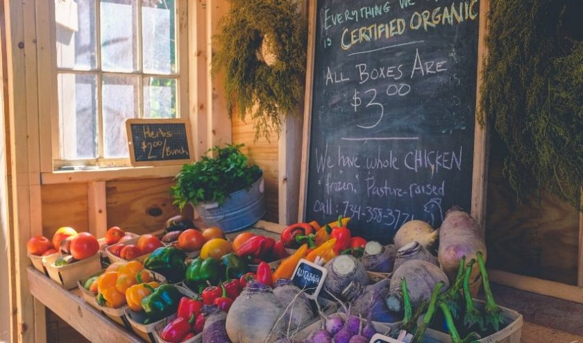 Picture of fresh produce at a farmer's market