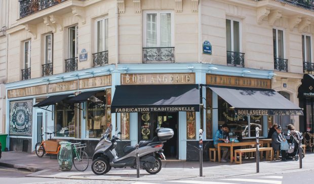 Organic bread shop in Paris