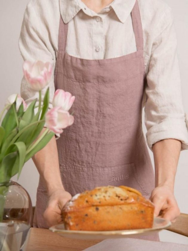 Pink sustainable apron from Sauths