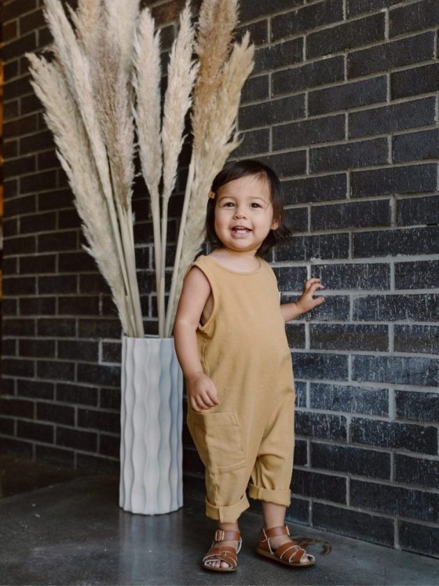 Kid with sustainable and eco-friendly clothing from Made Trade