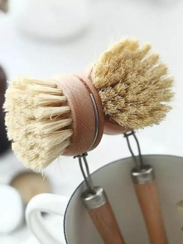 Bamboo dish brush