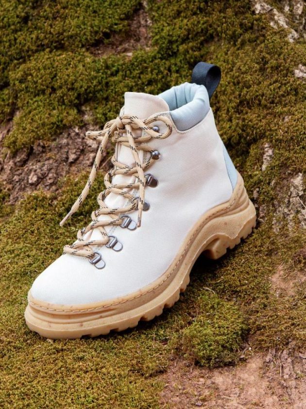 white vegan eco-friendly boots from Thesus