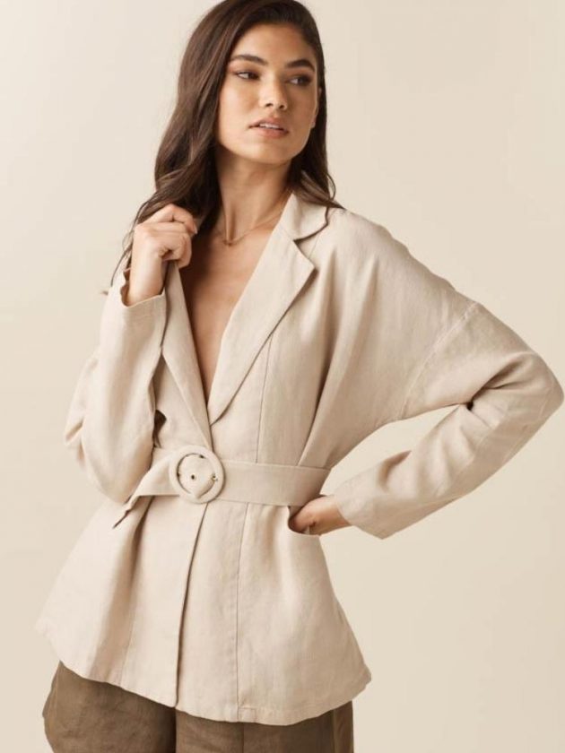 Sustainable beige work blazer from VETTA