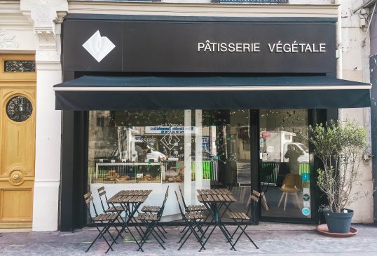 Vegan breakfast pastries in Paris